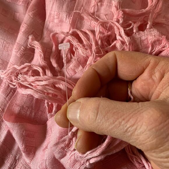 Scarf, pink rectangular with fringes, alternating shiny squares, size 78x22 - Picture 6 of 6